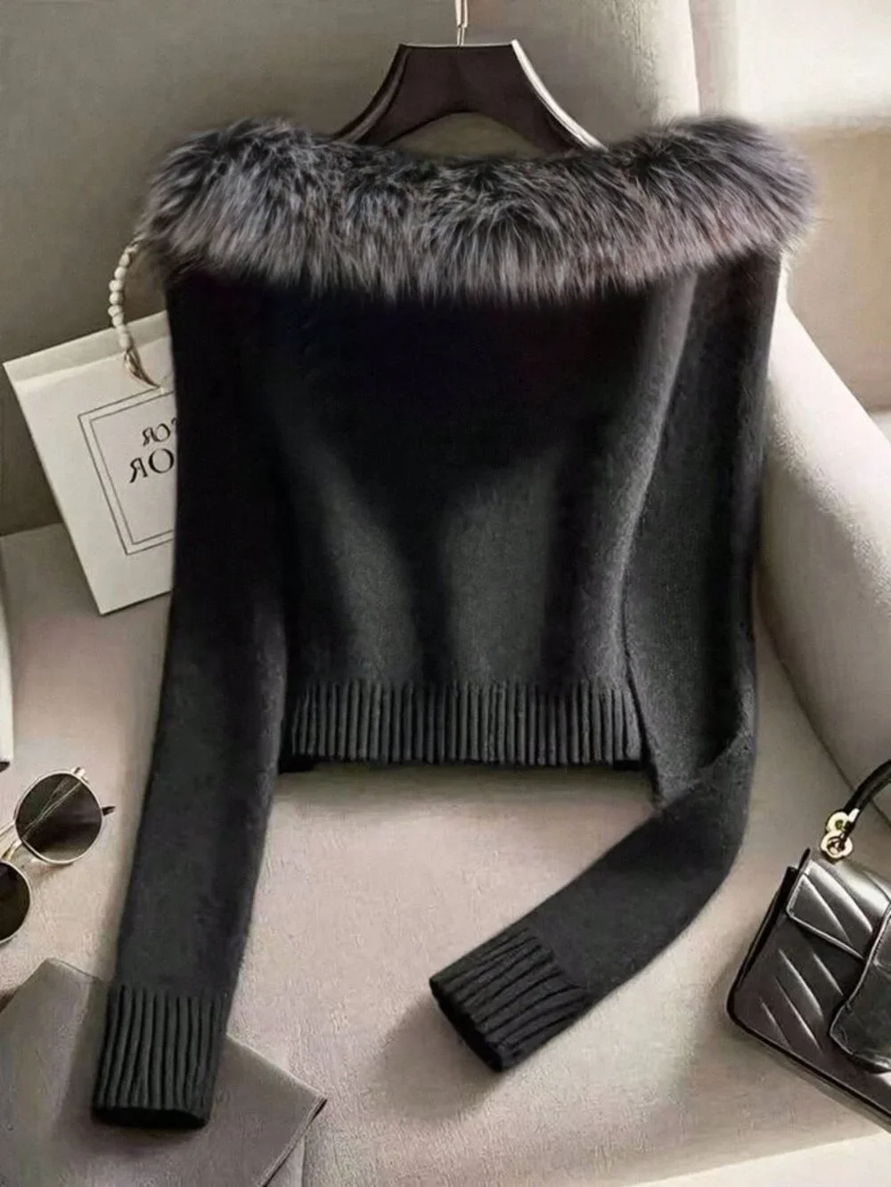 Black Party Women's Contrast Faux Fur Rib-Knit Slim Fit Round Neck Pullover